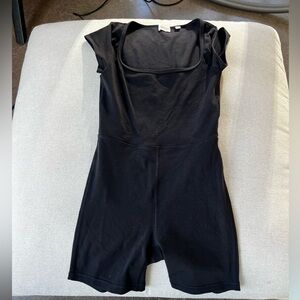 Aritzia Wilfred Free Onesie